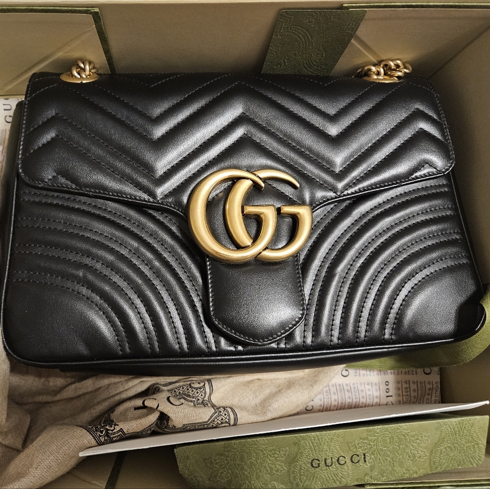 Authentic Black Gucci Marmont medium size